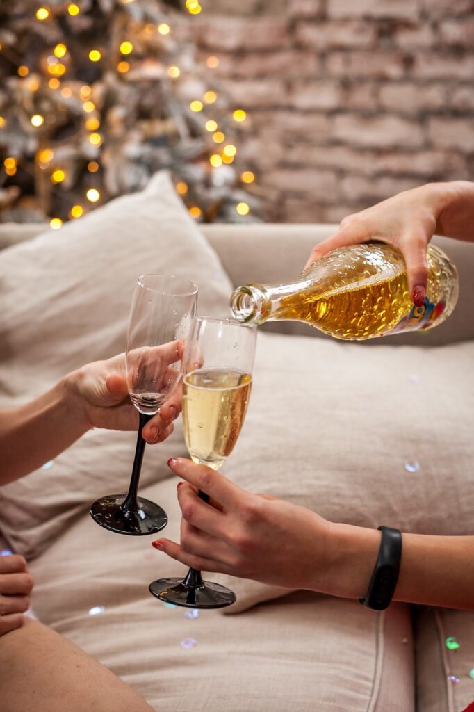 champagne, glasses, bottle-4724302.jpg